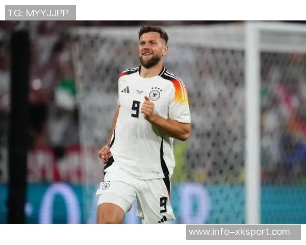 克林斯曼称菲尔克鲁格为世界杯最佳禁区终结者期待他带来惊喜表现